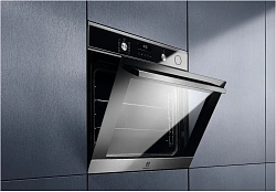 Духовой шкаф Электрический Electrolux EOC6H76X нержавеющая сталь