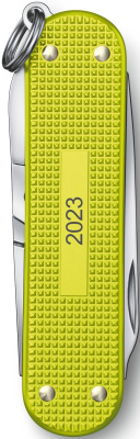 Нож перочинный Victorinox Classic SD Alox (0.6221.L23) 58мм 5функц. желтый подар.коробка