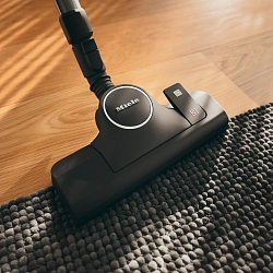 Пылесос Miele Boost CX1 125 Edition Obsidian 890Вт черный
