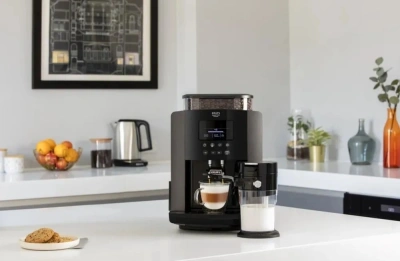 Кофемашина Krups Arabica Latte EA819E10 1450Вт черный/коричневый