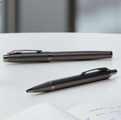 Ручка шариков. Parker IM Monochrome K328 (CW2172961) Gun Metal M син. черн. подар.кор.