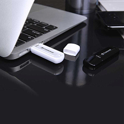 Флеш Диск Transcend 16Gb Jetflash 700 TS16GJF700 USB3.0 черный