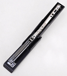 Степлер настольный Deli E0463Black Exceed 24/6 26/6 (25листов) черный 100скоб металл закрытый/открытый коробка