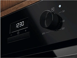 Духовой шкаф Электрический Electrolux LOH3H00BK черный