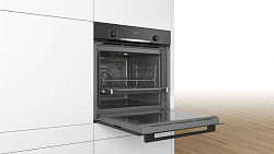Духовой шкаф Электрический Bosch HBG517EB0R черный