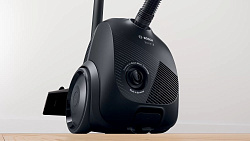 Пылесос Bosch BGBS2LB1 600Вт черный