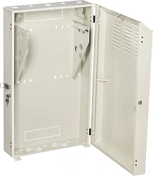 Шкаф коммутационный Lanmaster (TWT-CBVRT-5U-6X7-GY) настенный 5U 650x250мм пер.дв.металл направл.под винты 68кг серый 741мм
