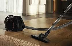 Пылесос Miele Boost CX1 125 Gala Ed Obsidian 890Вт черный