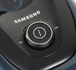 Пылесос Samsung VC18M21C0VN/EV 1800Вт зеленый/черный