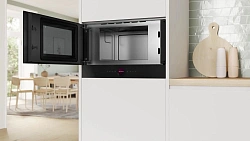 Микроволновая печь Bosch BFL9221B1 21л. 900Вт черный (встраиваемая)