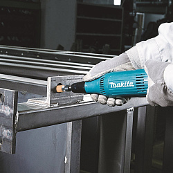 Гравер Makita GD0603 240Вт