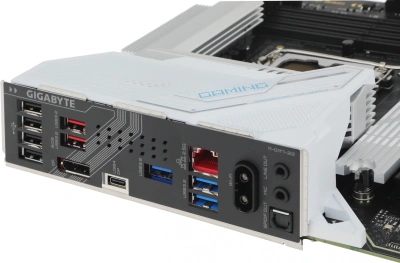 Материнская плата Gigabyte Z890 GAMING X WIFI7 Soc-1851 Intel Z890 4xDDR5 ATX AC`97 8ch(7.1) 2.5Gg RAID+DP