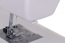 Швейная машина Janome 521 белый