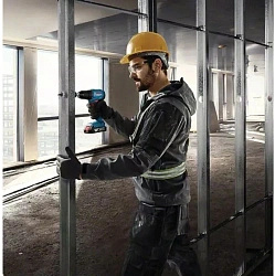 Дрель-шуруповерт Bosch GSR 185-LI аккум. патрон:быстрозажимной (кейс в комплекте) (06019K3001)