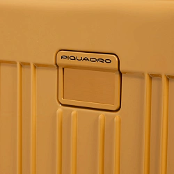 Чемодан Piquadro POP (BV4425POP/G2) 40x20x55см 31л. 2.87кг. поликарбонат желтый