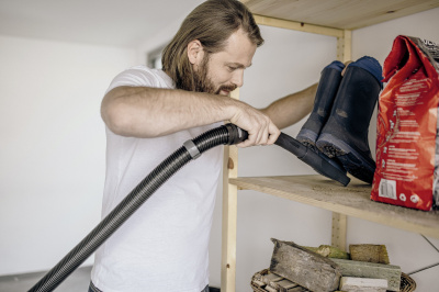 Строительный пылесос Karcher WD 6 P S V-30/6/22/T 1300Вт (уборка: сухая/сбор воды) желтый